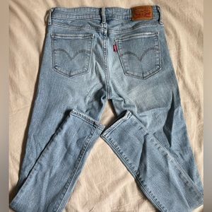 Levi’s 711 skinny jeans size 25